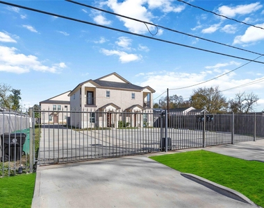 4903 Mallow Street - Photo Thumbnail 1