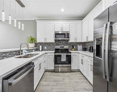 4903 Mallow Street - Photo Thumbnail 7