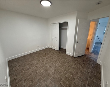 2708 Broadway - Photo Thumbnail 3