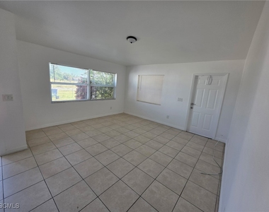 1248 Columbus Boulevard - Photo Thumbnail 1