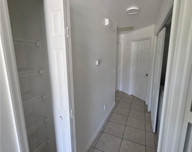 1248 Columbus Boulevard - Photo Thumbnail 14