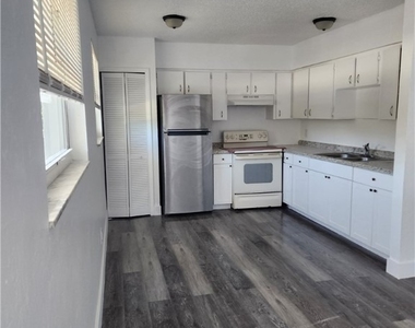 2670 Broadway - Photo Thumbnail 2