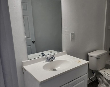 2670 Broadway - Photo Thumbnail 11