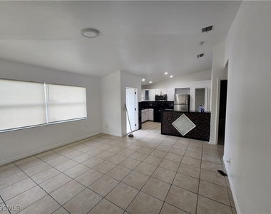 1248 Columbus Boulevard - Photo Thumbnail 11