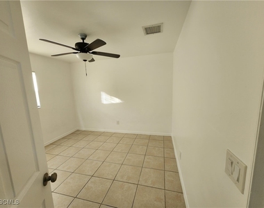 1248 Columbus Boulevard - Photo Thumbnail 10