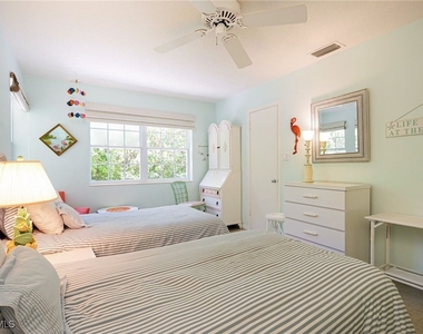 361 1st Avenue N - Photo Thumbnail 24