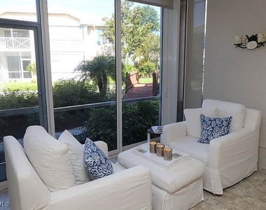 7058 Barrington Circle - Photo Thumbnail 13