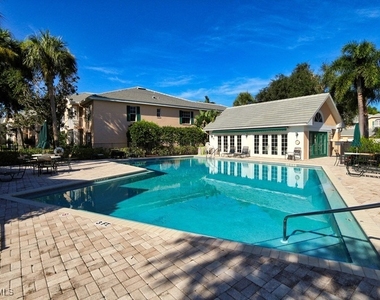 7058 Barrington Circle - Photo Thumbnail 18