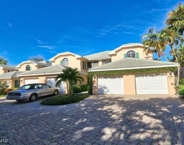 7058 Barrington Circle - Photo Thumbnail 21