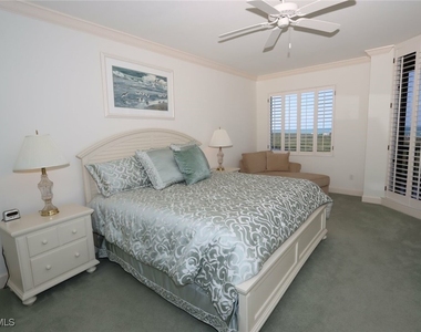 8990 Bay Colony Drive - Photo Thumbnail 15