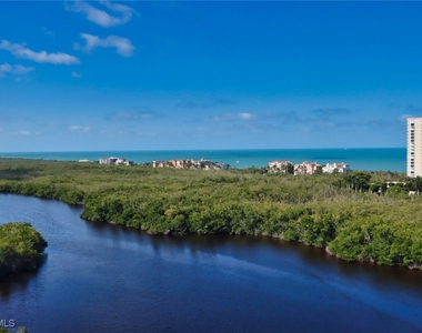 8990 Bay Colony Drive - Photo Thumbnail 27