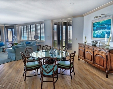 8990 Bay Colony Drive - Photo Thumbnail 4