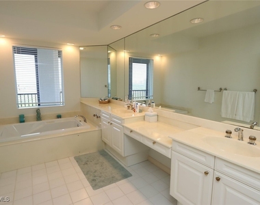 8990 Bay Colony Drive - Photo Thumbnail 18