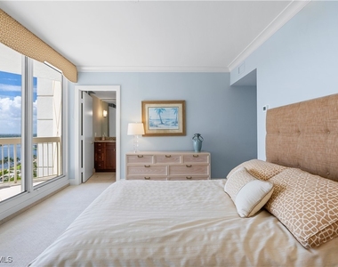 4021 Gulf Shore Boulevard N - Photo Thumbnail 18