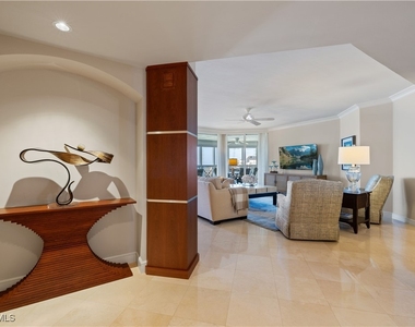 4021 Gulf Shore Boulevard N - Photo Thumbnail 2