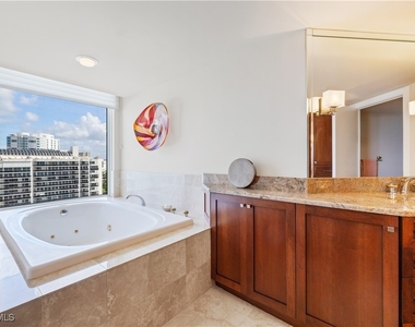 4021 Gulf Shore Boulevard N - Photo Thumbnail 28