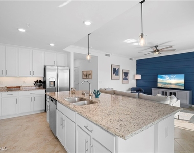 43030 Greenway Boulevard - Photo Thumbnail 9