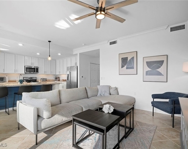 43030 Greenway Boulevard - Photo Thumbnail 7