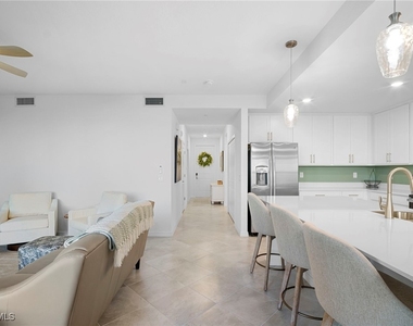 15345 Green Acres Avenue - Photo Thumbnail 4