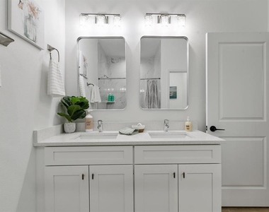 3038 Sargeant Street - Photo Thumbnail 17