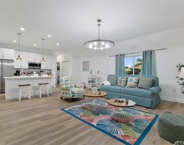 3471 Winona Street - Photo Thumbnail 9
