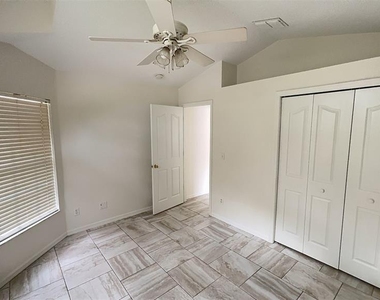 8517 Fawn Creek Drive - Photo Thumbnail 23