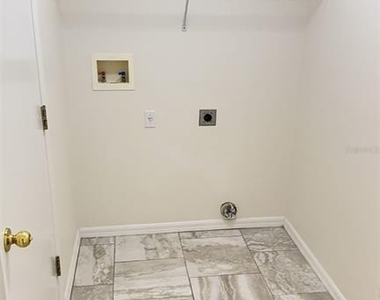 8517 Fawn Creek Drive - Photo Thumbnail 34
