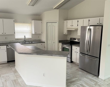 8517 Fawn Creek Drive - Photo Thumbnail 8