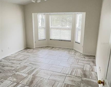 8517 Fawn Creek Drive - Photo Thumbnail 12