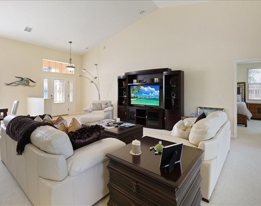127 White Marsh Lane - Photo Thumbnail 9