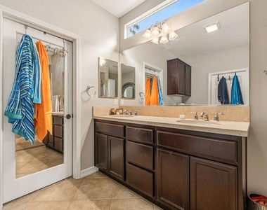 81835 Golden Star Way - Photo Thumbnail 22