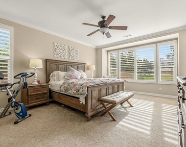 81835 Golden Star Way - Photo Thumbnail 18
