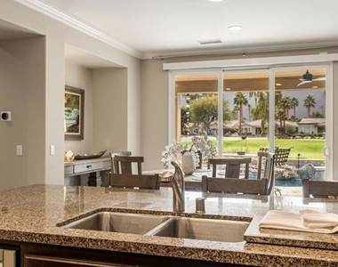 81835 Golden Star Way - Photo Thumbnail 17