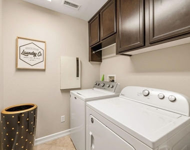 81835 Golden Star Way - Photo Thumbnail 27