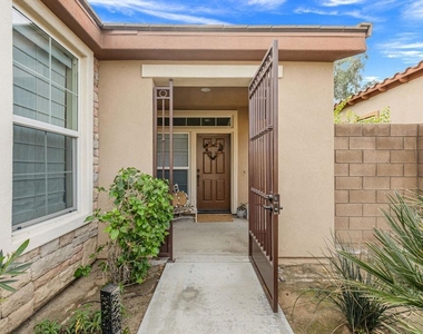 81835 Golden Star Way - Photo Thumbnail 4