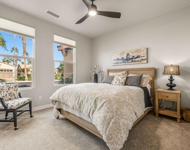 81835 Golden Star Way - Photo Thumbnail 25
