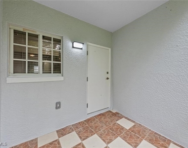 8423 Bernwood Cove Loop - Photo Thumbnail 20