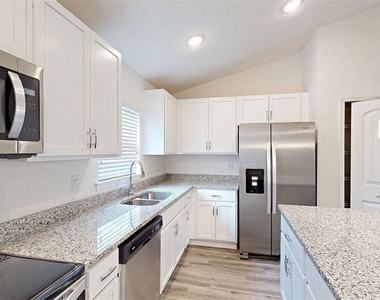 3717 Village Avenue - Photo Thumbnail 2
