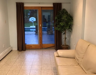 634 Westwood Avenue - Photo Thumbnail 6