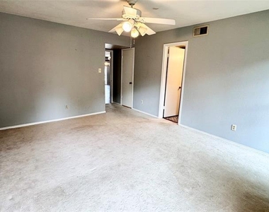 4014 Ridglea Country Club Drive - Photo Thumbnail 17