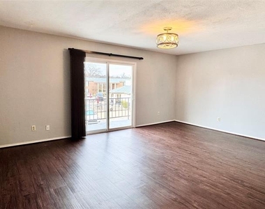 4014 Ridglea Country Club Drive - Photo Thumbnail 1