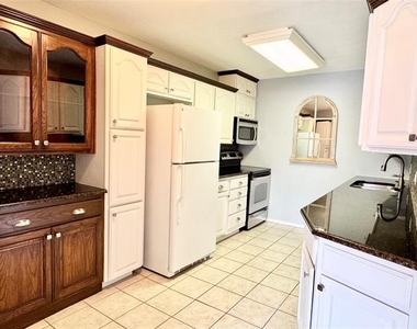4014 Ridglea Country Club Drive - Photo Thumbnail 5