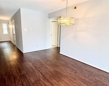 4014 Ridglea Country Club Drive - Photo Thumbnail 8