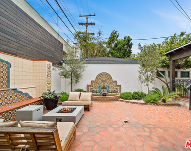8822 Rosewood Avenue - Photo Thumbnail 22