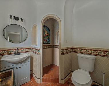 8822 Rosewood Avenue - Photo Thumbnail 16