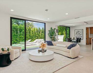 17045 Otsego Street - Photo Thumbnail 5