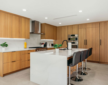 17045 Otsego Street - Photo Thumbnail 9