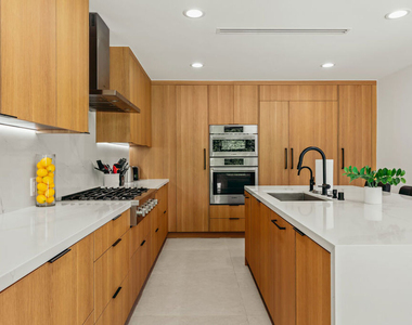 17045 Otsego Street - Photo Thumbnail 10