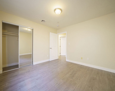 6514 Brynhurst - Photo Thumbnail 15