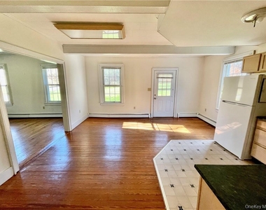 17 Ribbecke Hill Road - Photo Thumbnail 2